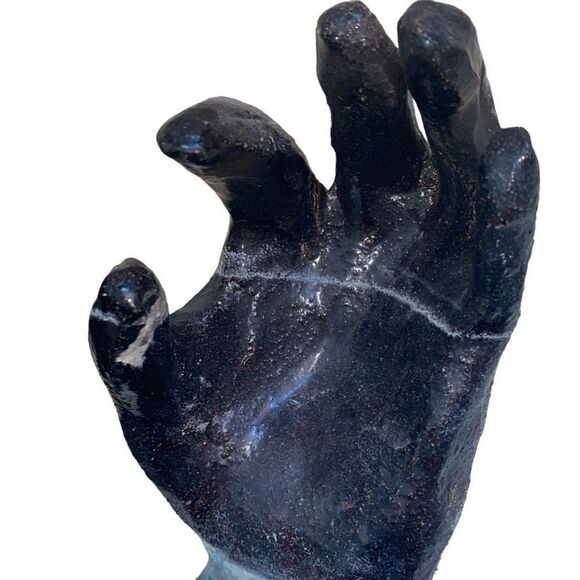 Life-Sized Hands Ceramic Sculpture Set- Morbid Surrealism- Gothic Vamp Decor- Bl - Picture 5 of 11